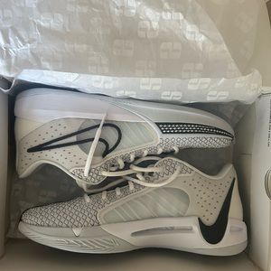 Nike Sabrina 1 magnetic